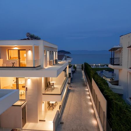 Sealuxe Living Aparthotel Nea Iraklitsa Exterior photo